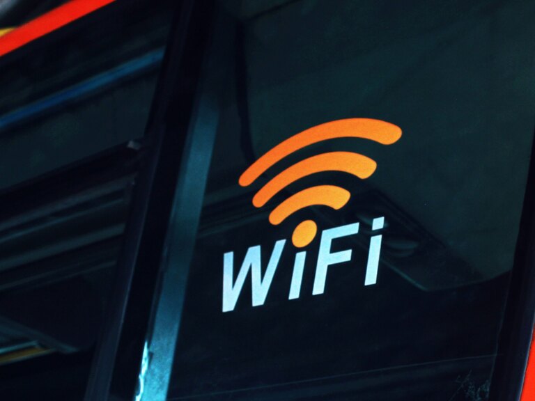 Kleine vergaderruimte huren tot 10 personen met goede wifi